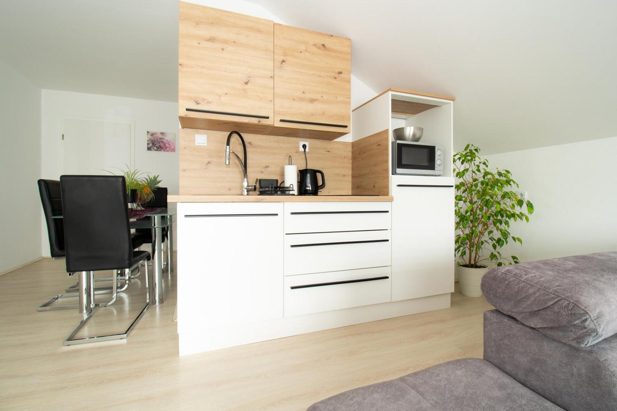 Apartman Keti Donja Lomnica Buitenkant foto