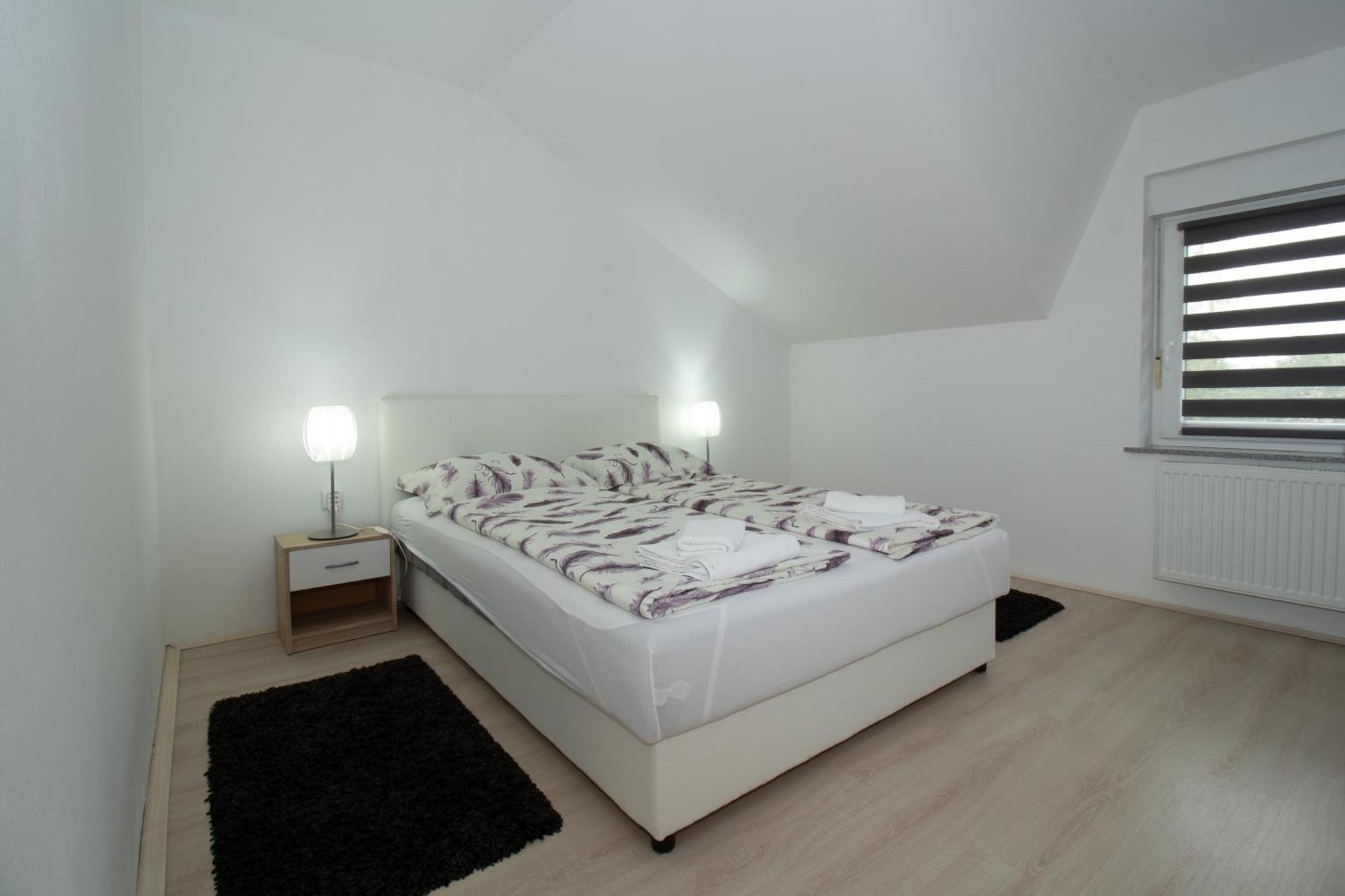 Apartman Keti Donja Lomnica Buitenkant foto