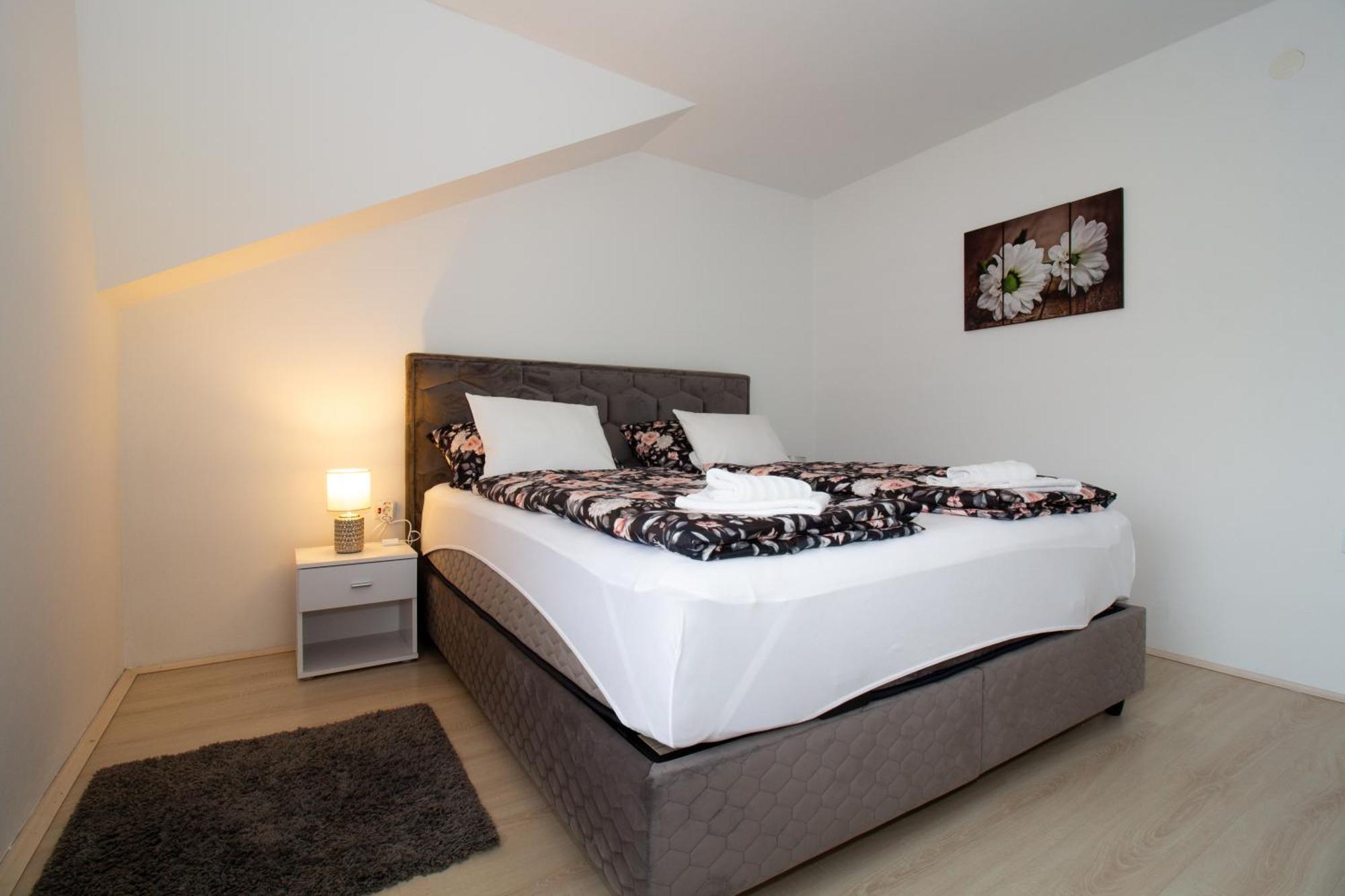 Apartman Keti Donja Lomnica Buitenkant foto