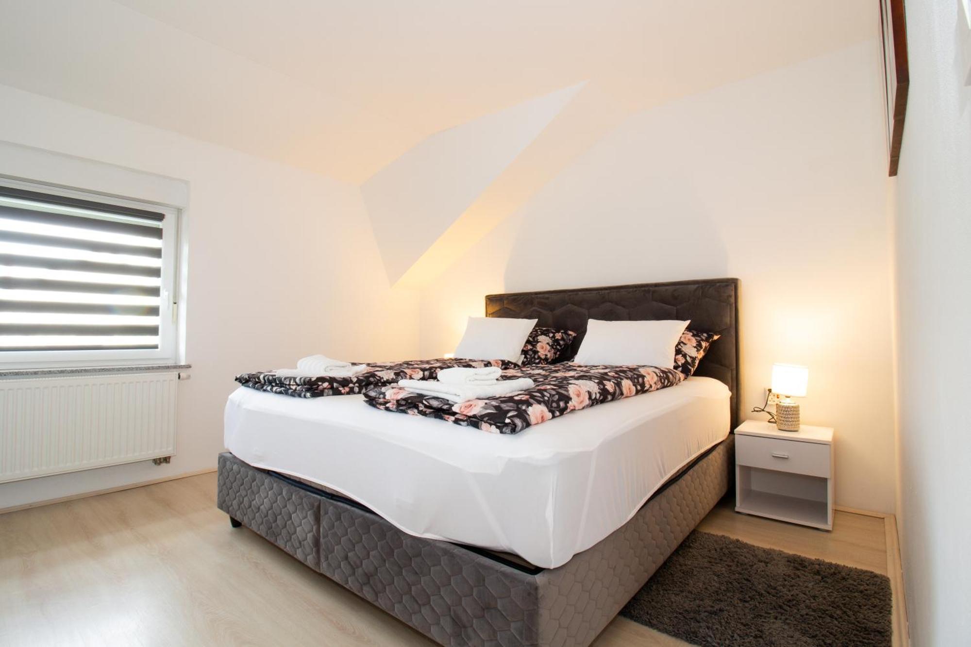 Apartman Keti Donja Lomnica Buitenkant foto